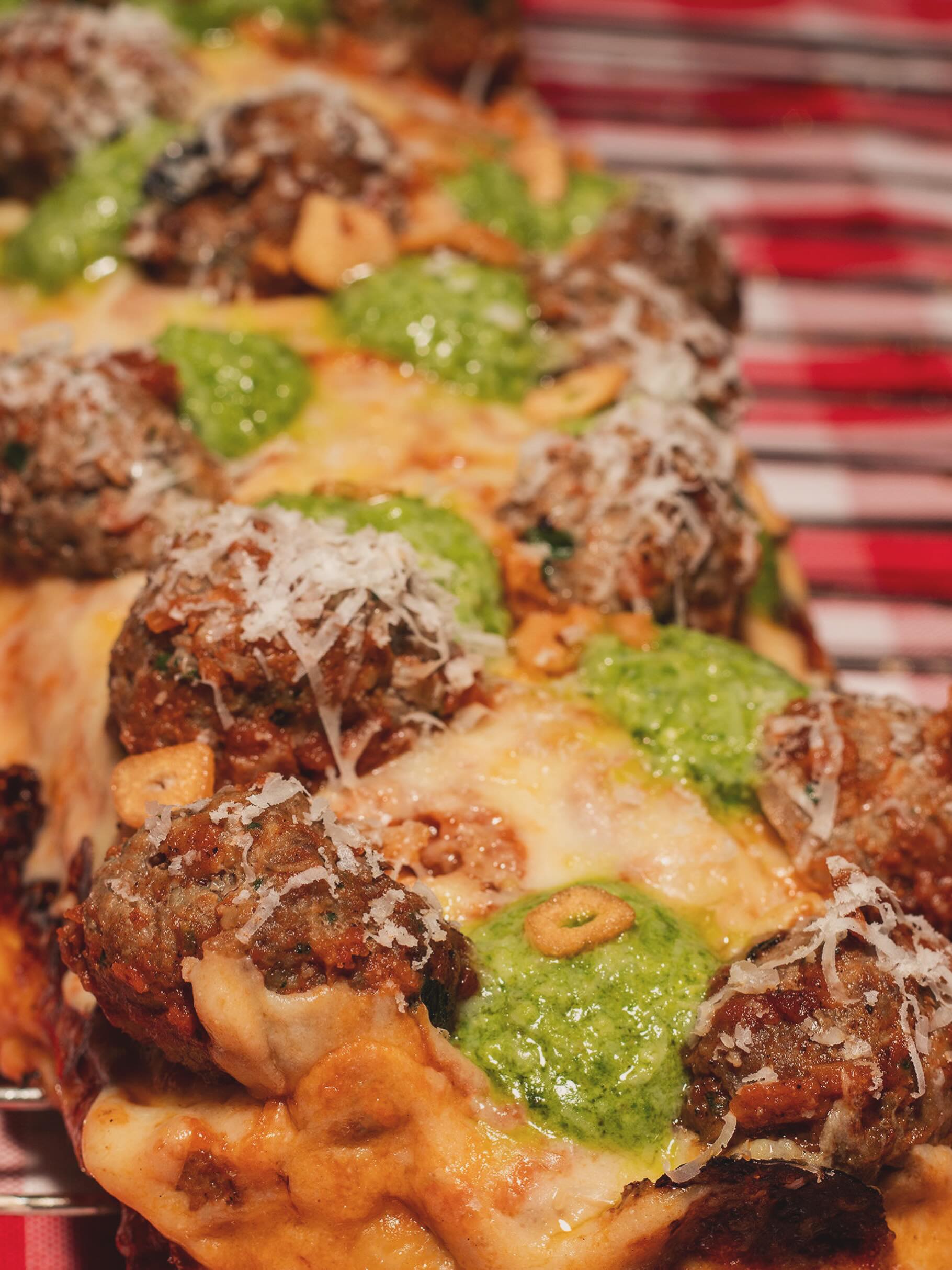 Post de @troitpizza: Pesto 'N Crunch